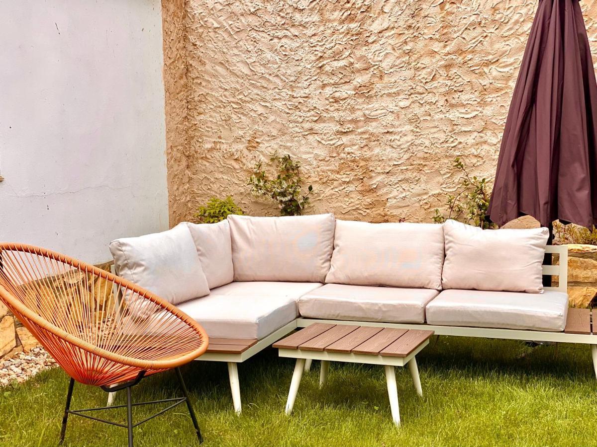 Housing Leon Casa Con Jardin Villa Екстериор снимка