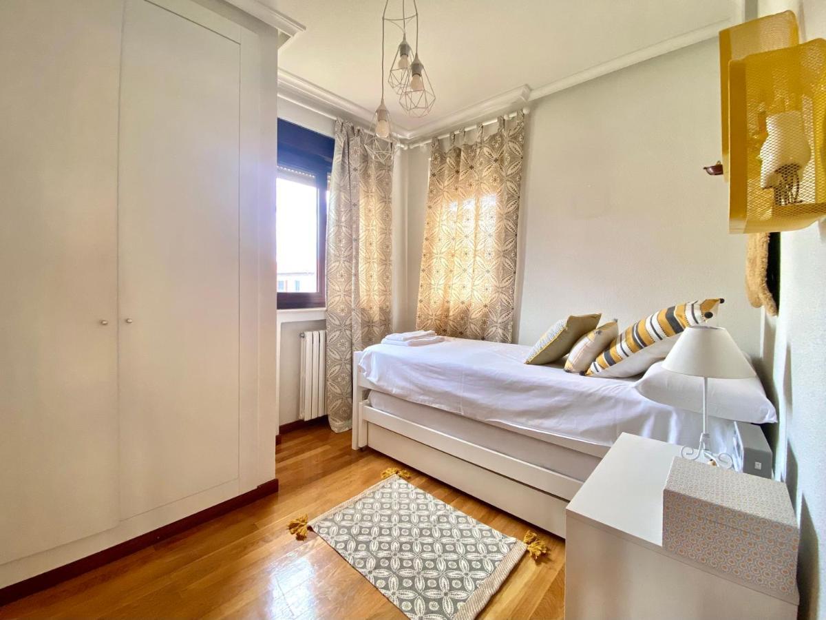 Housing Leon Casa Con Jardin Villa Екстериор снимка